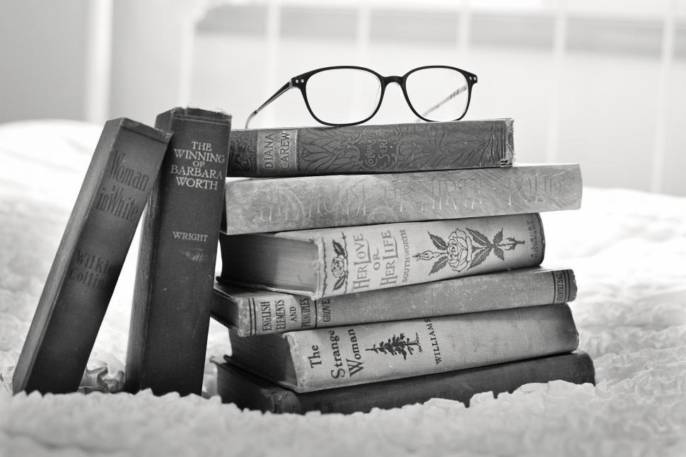Free Image of Stack of books 