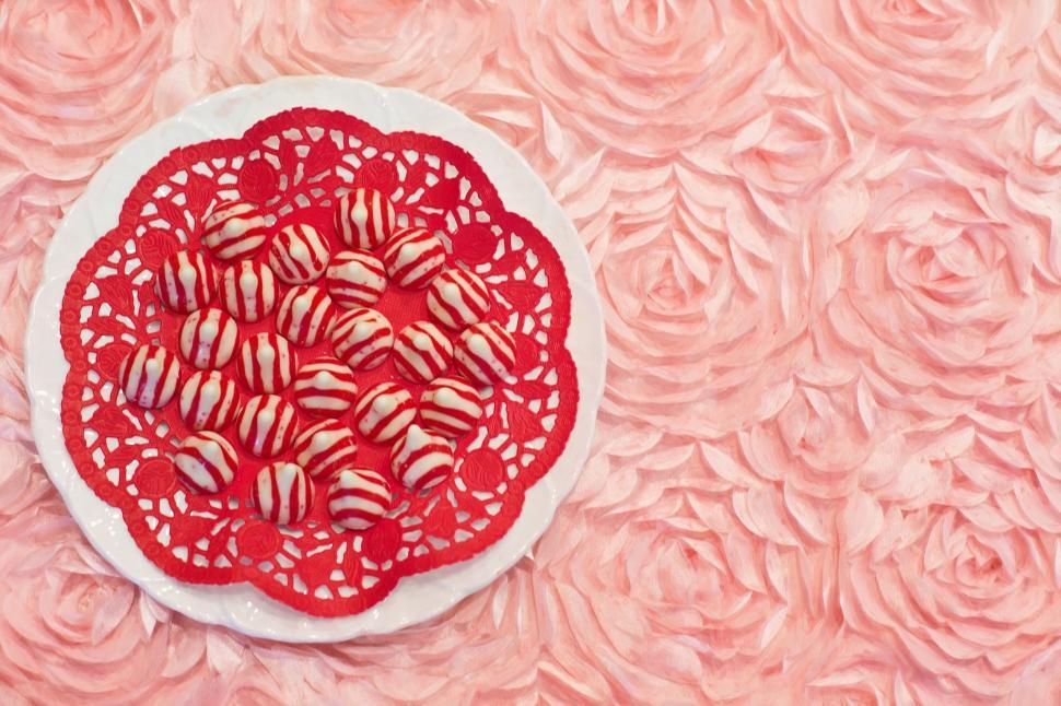 Free Image of Red White Striped Candies 