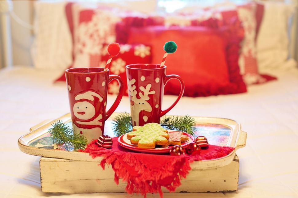 Free Image of Gingerbread Cookies and Red Coffee Cups 