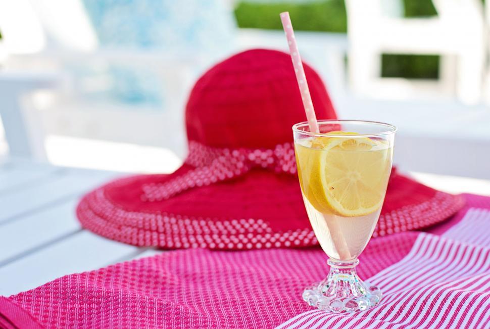 Free Image of Glass of Lemonade  
