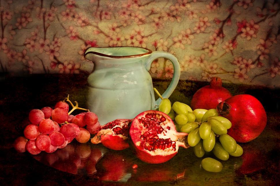 Free Image of Fruits and Jug  