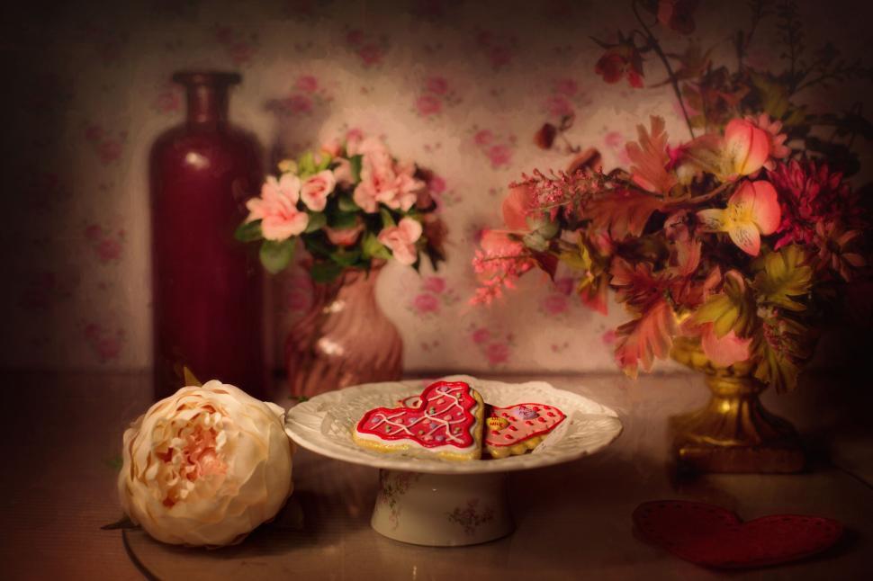 Free Image of Heart shaped cookies and flowers  
