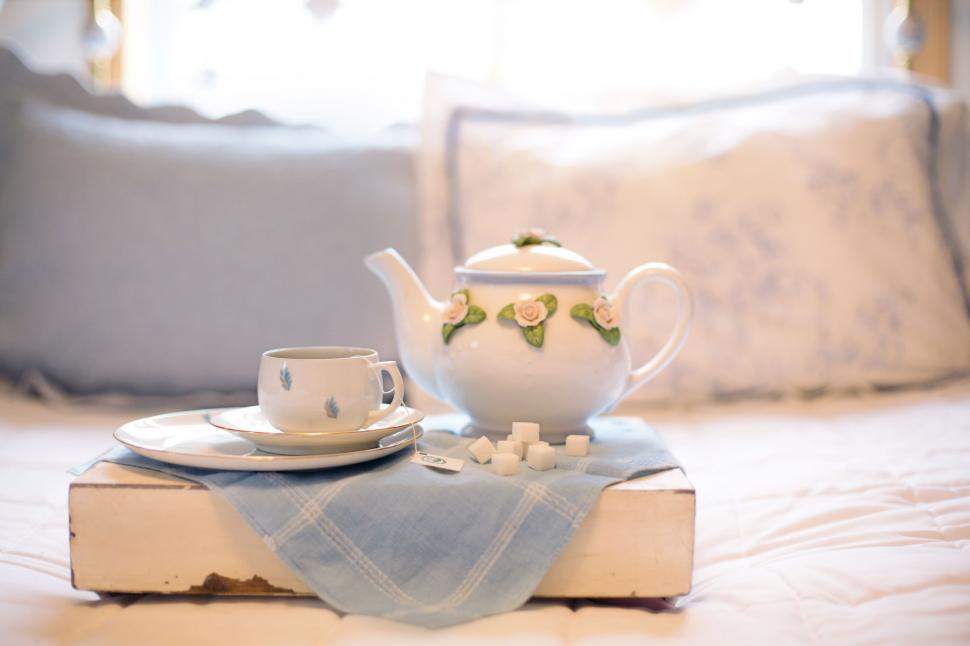 Free Image of Tea Pot and Cup - Bed tea 