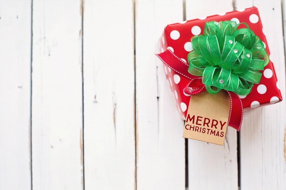 Free Image of Christmas Gift - Space for text  