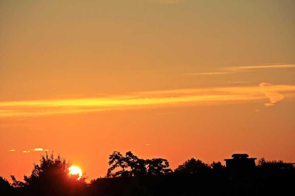 Free Image of Orange Golden Sunset - Space for text 