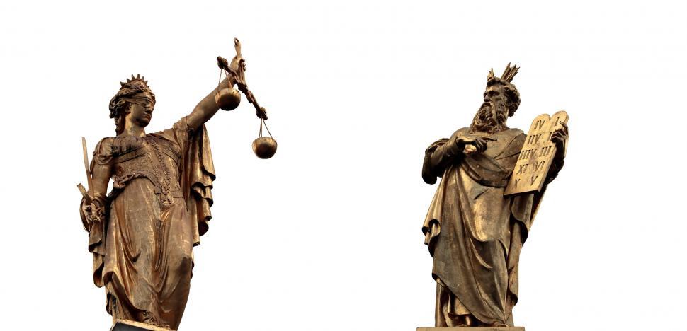 Free Image of Goddess of justice statue - White Background 