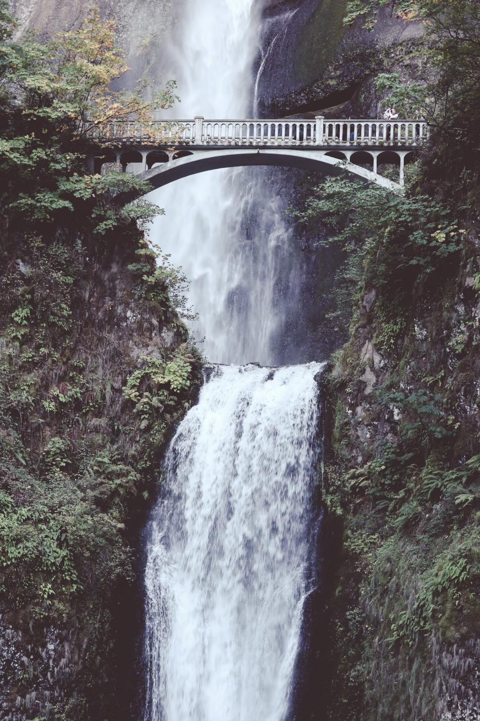 Free Image of Bridge over Multnomah Falls, Oregon, USA 