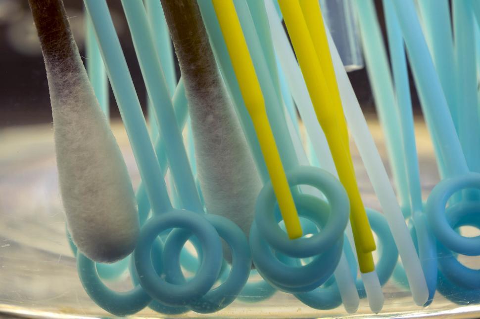 Free Image of Swabs and loops 