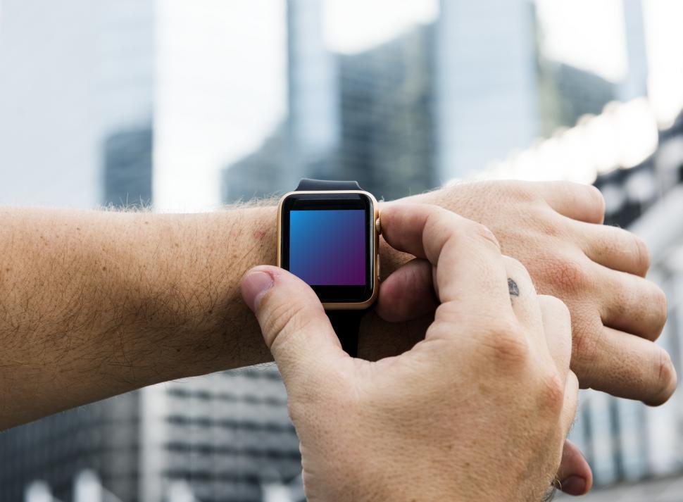 Free Image of Close up of a blank colored smart watch on the wrist 