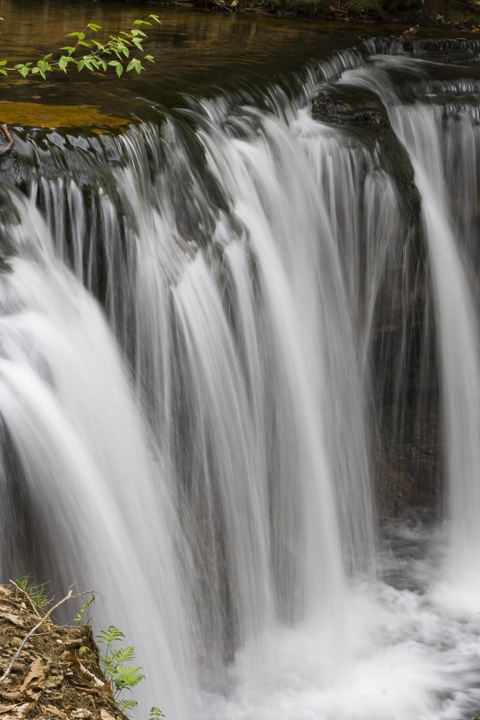 Free Image of Waterfall 