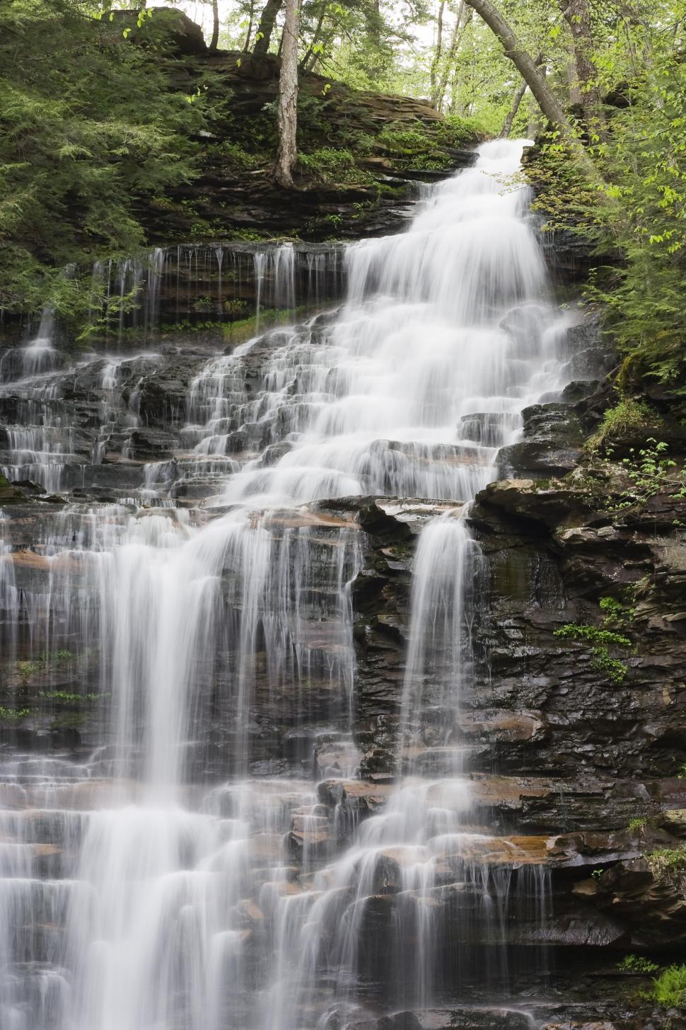 Free Image of Waterfall 