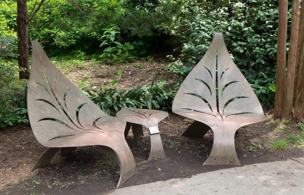 Free Image of Ornamental Park Bench 
