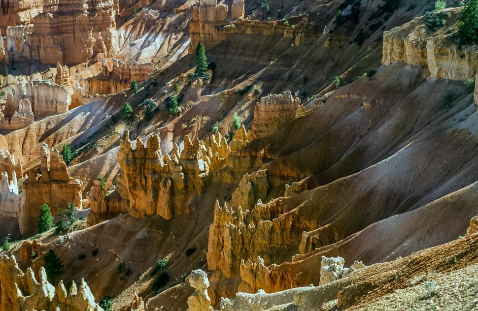 Free Image of Bryce Canyon Features 