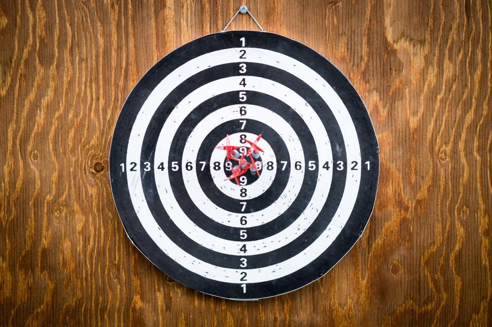 Free Image of Dart hitting the center of dartboard 