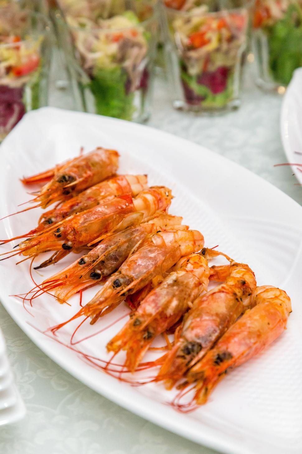 Free Image of Fresh grilled shrimps 