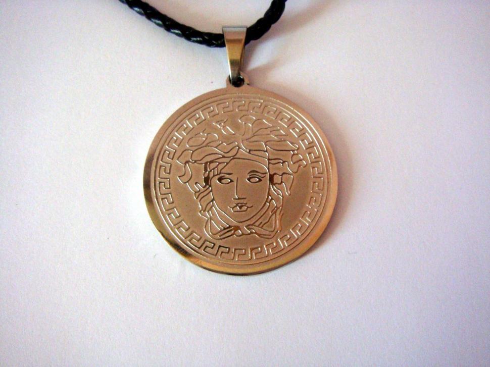 Free Image of Versace Chain 
