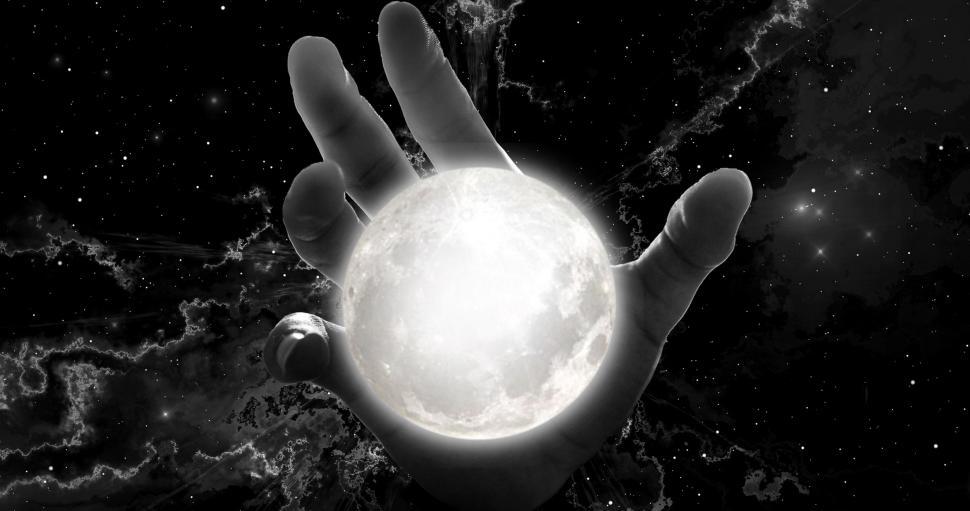 Free Image of Grasping the Moon 
