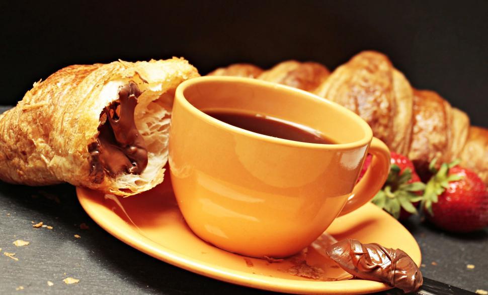 Free Image of Continental Breakfast Croissant and Coffee 