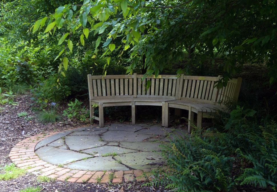 Free Image of Circular Wooden Bench 