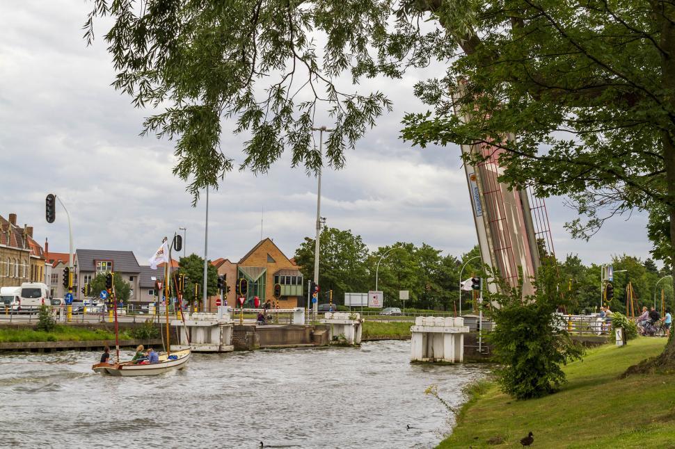 Free Image of Lift bridge 