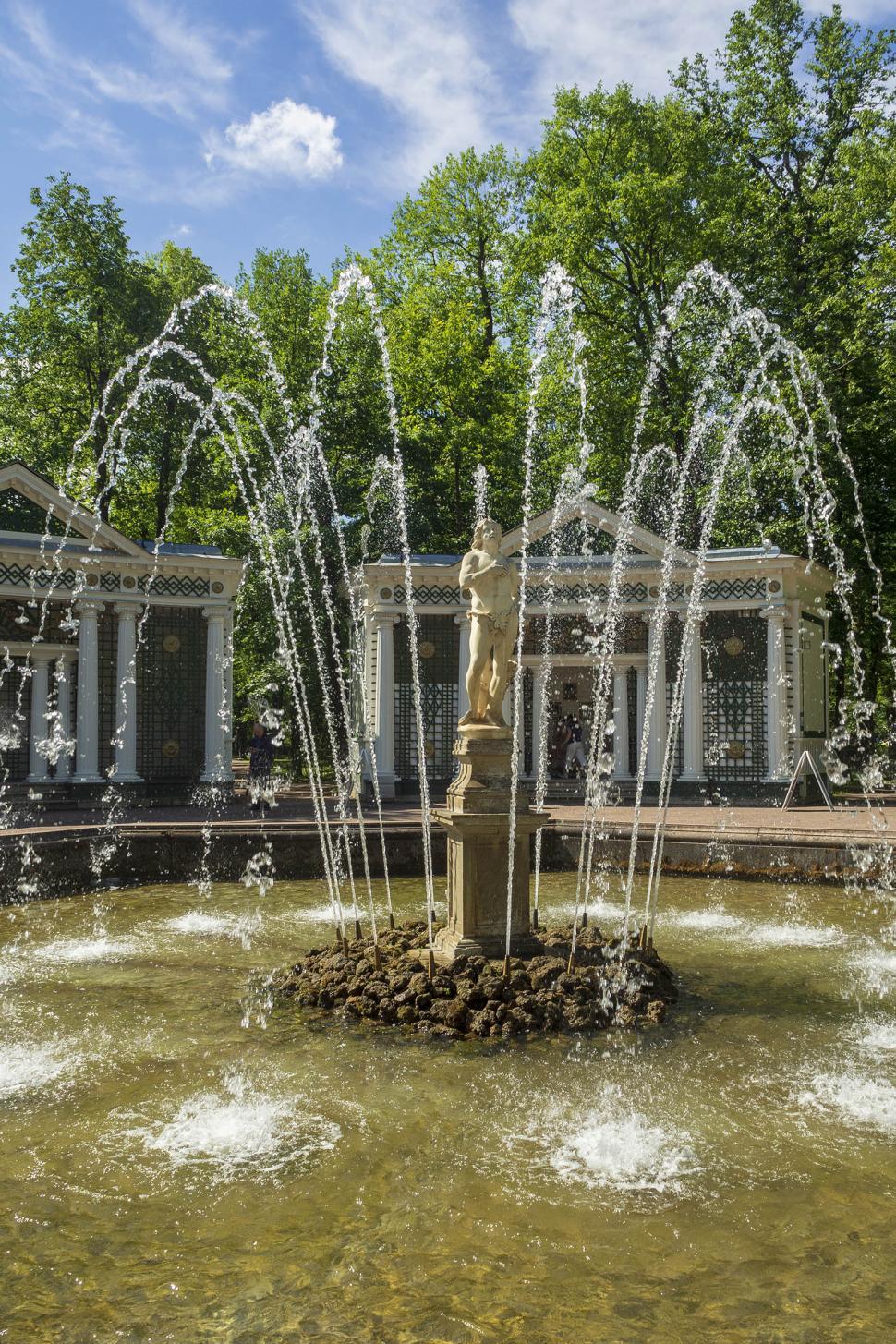 Free Image of Fountain 