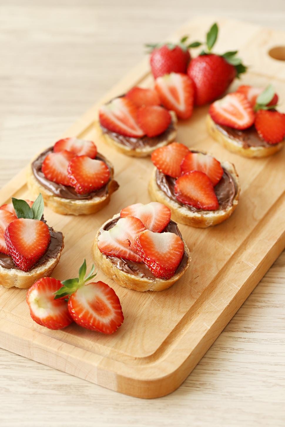 Free Image of Delicious desserts on the table 
