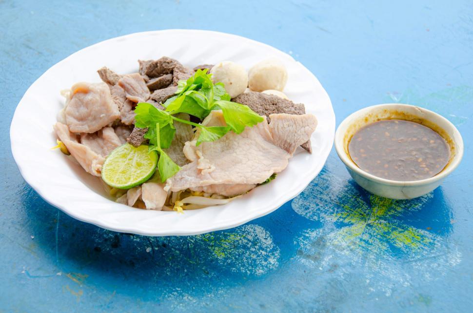 Free Image of Meat ball and Sauce 