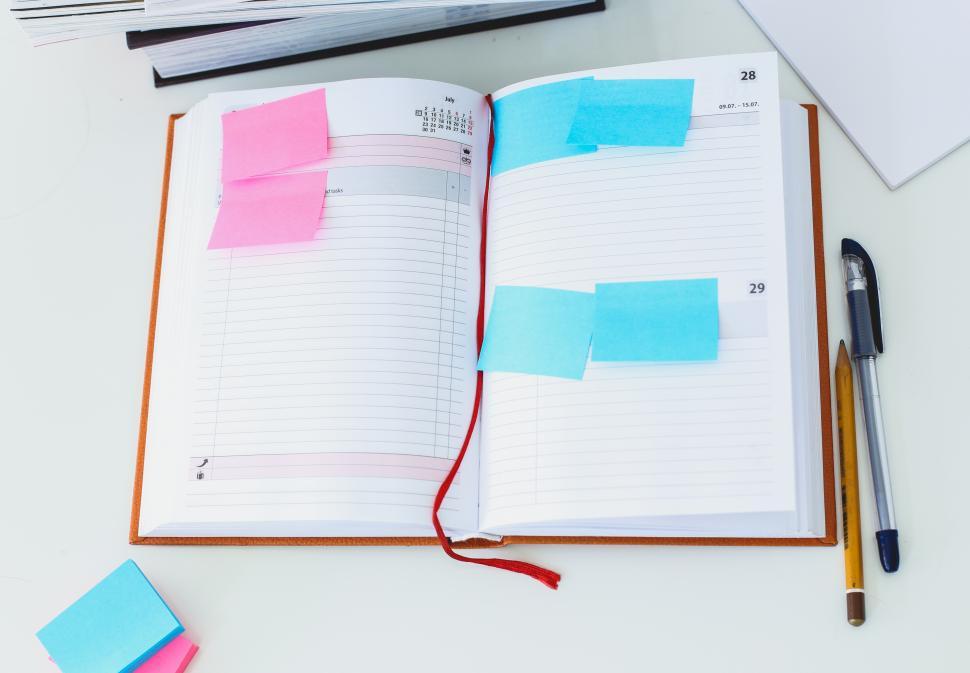 Free Image of Books on the table 