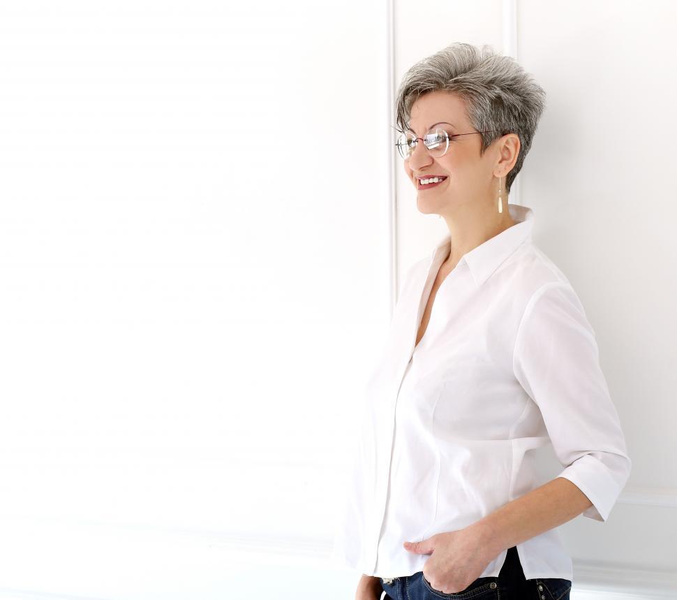 Free Image of Happy mature woman 