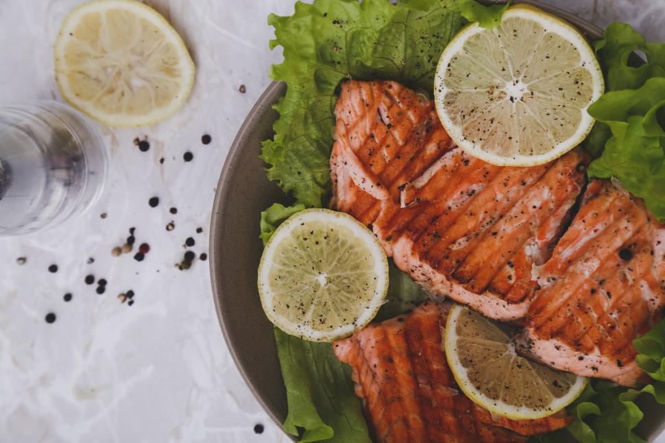 Free Image of Plate of grilled salmon with lemon 