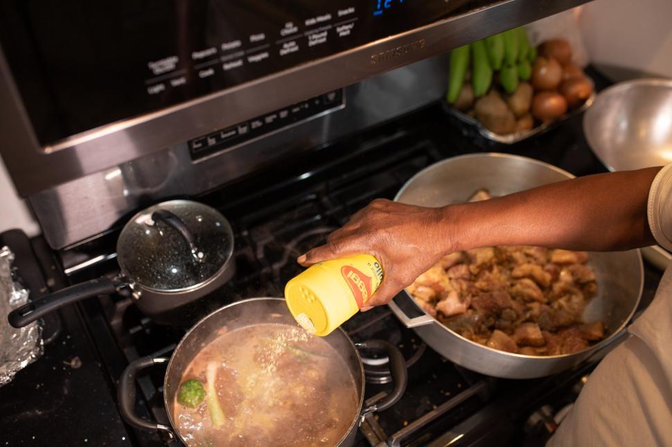 Free Image of Cooking food in Kitchen 