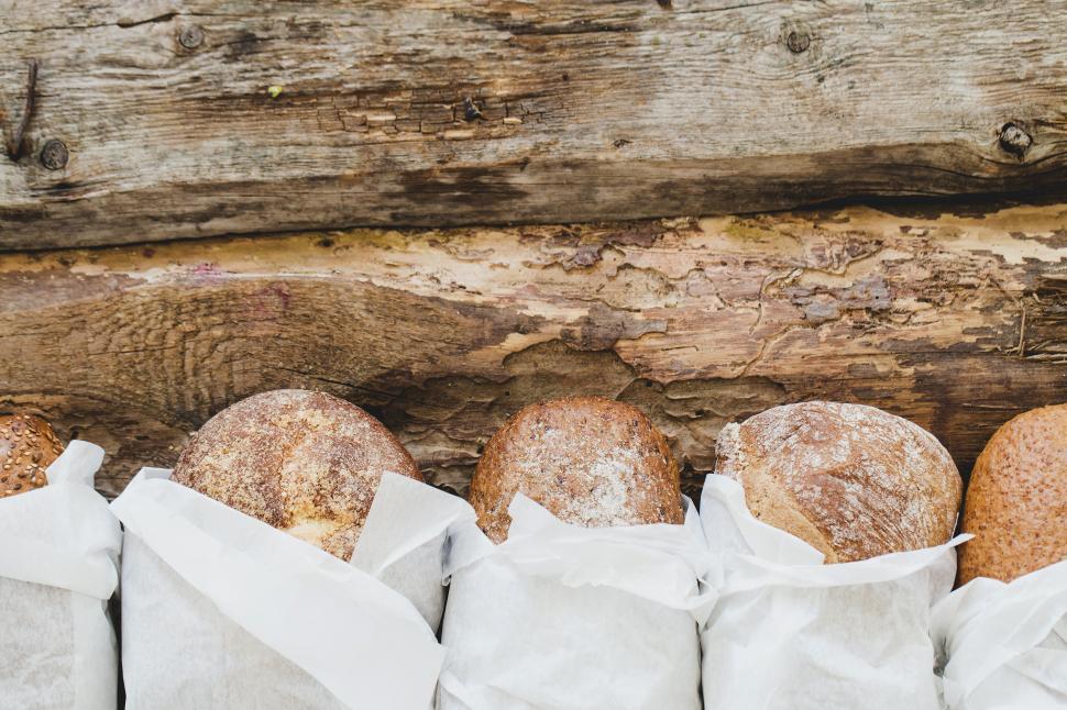 Free Image of Delicious bread on the table 