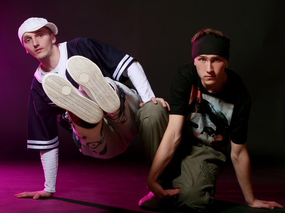 Free Image of hip hop dancers performing 