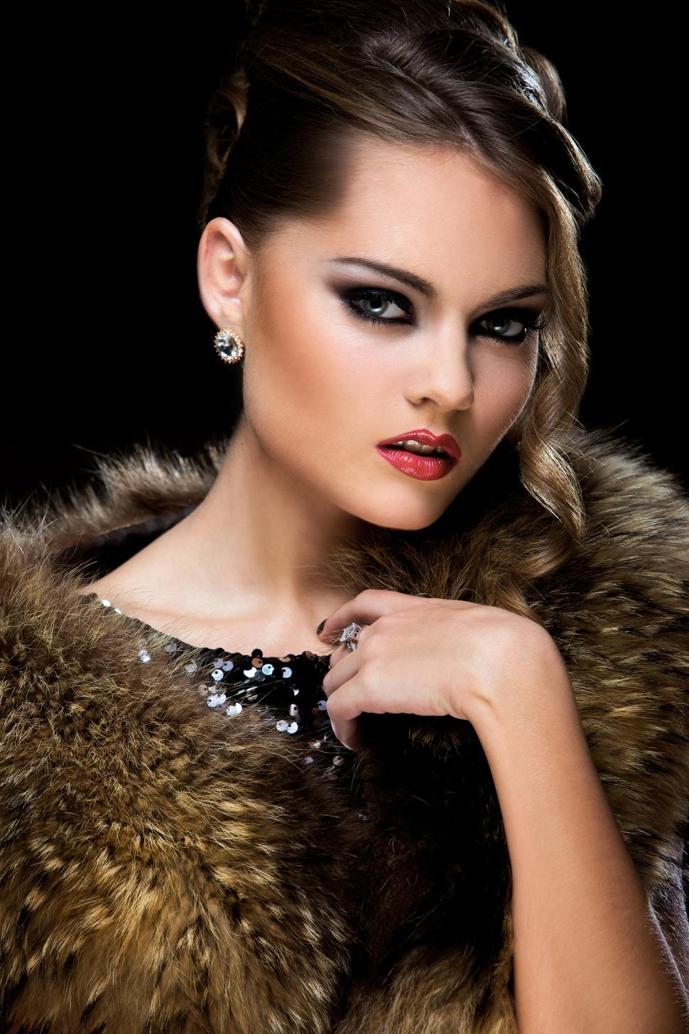 Free Image of Vintage. Beautiful girl wearing fur 