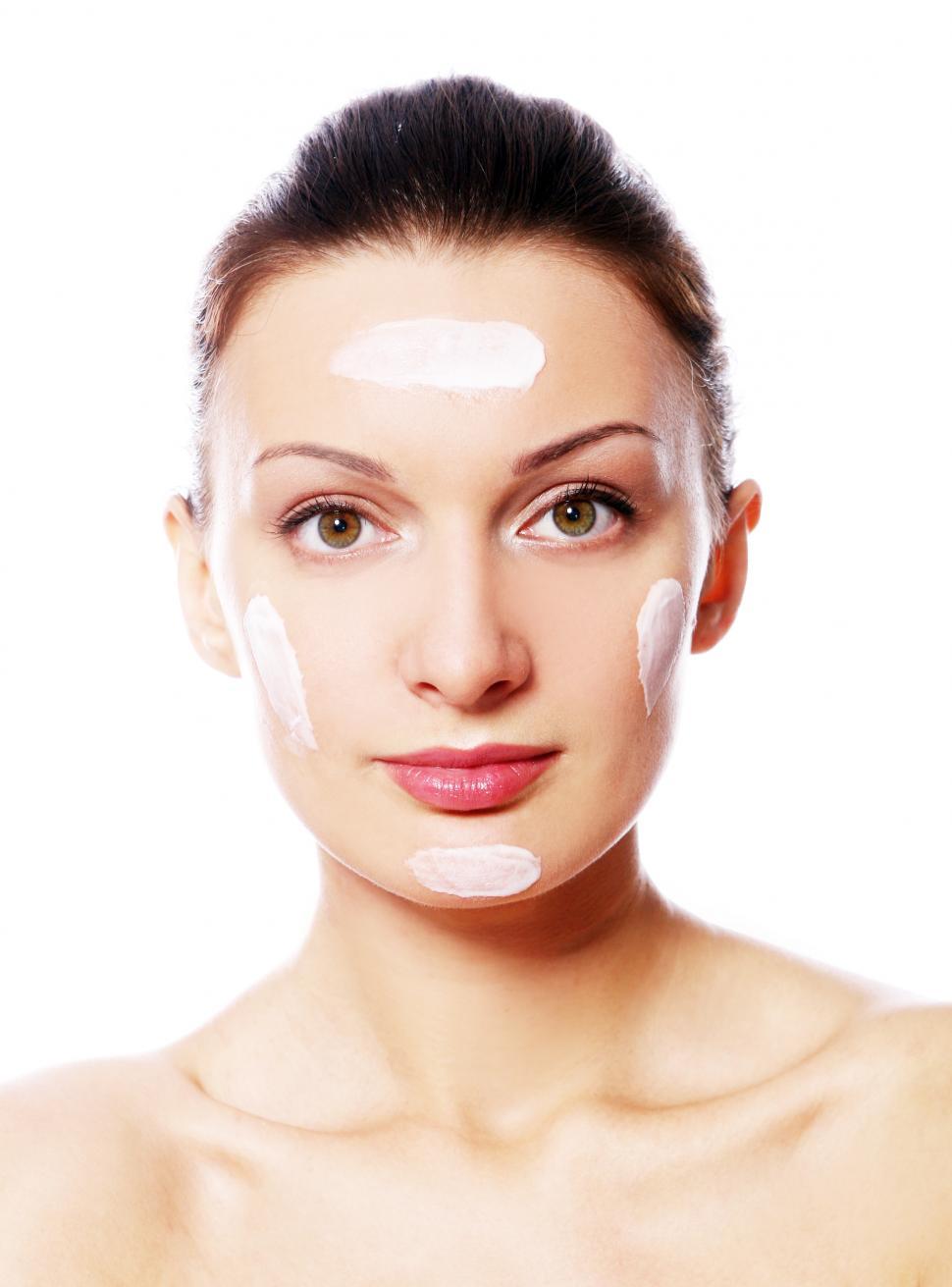 Free Image of Happy woman relaxing in spa 