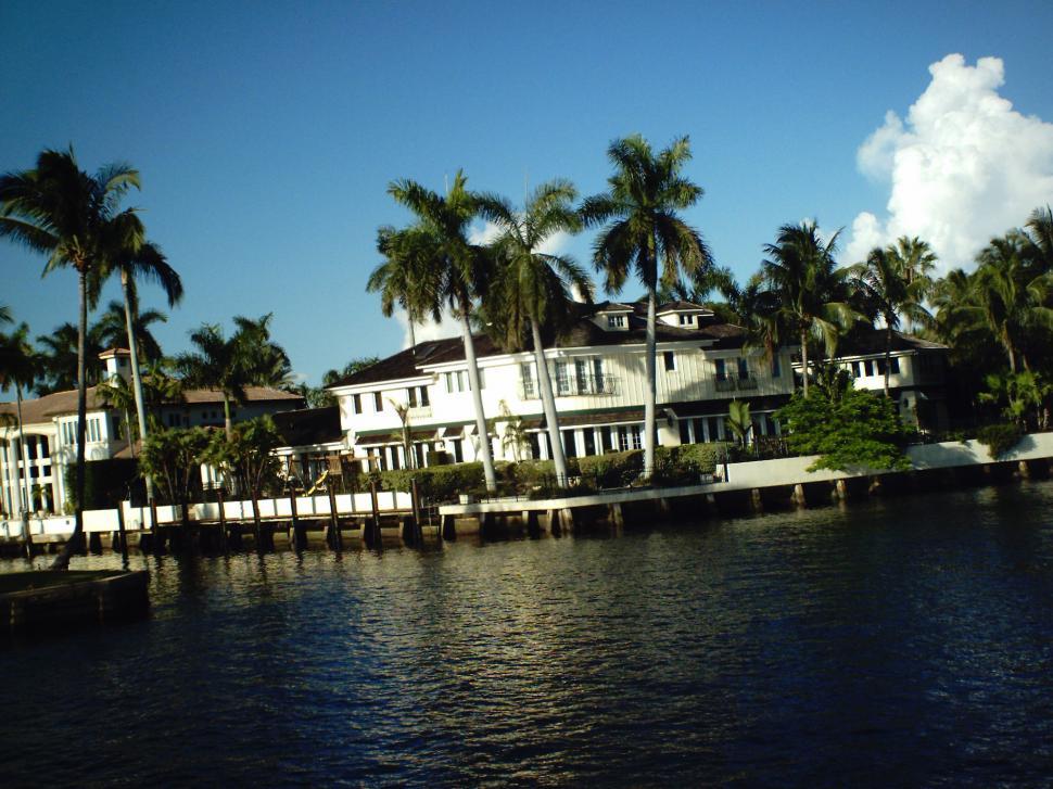 Free Image of Scenic tour 