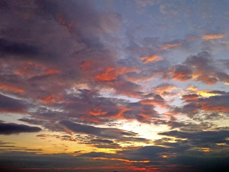 Free Image of Sunset Sky Background  