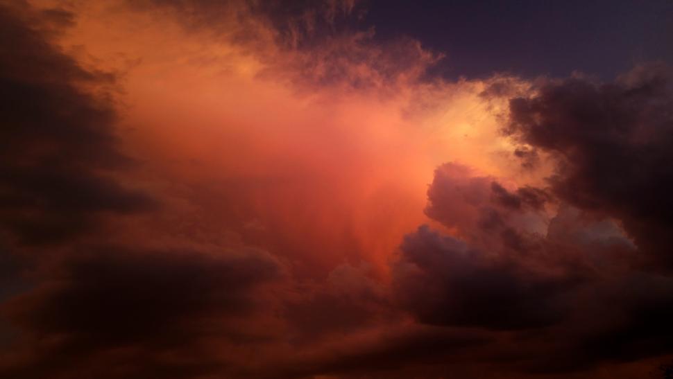 Free Image of Colorful Storm Clouds at Sunset 