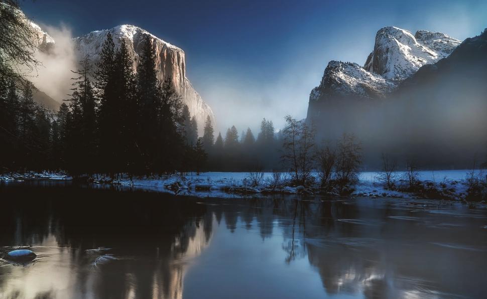 Free Image of Yosemite National Park in Deep Winter 