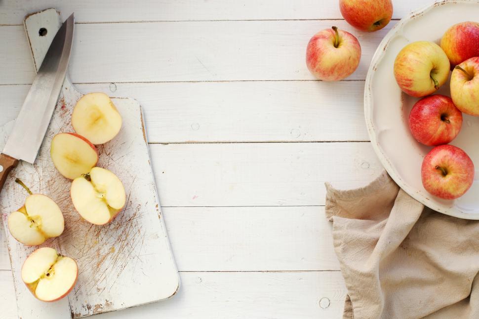 Free Image of Sliced apples background 