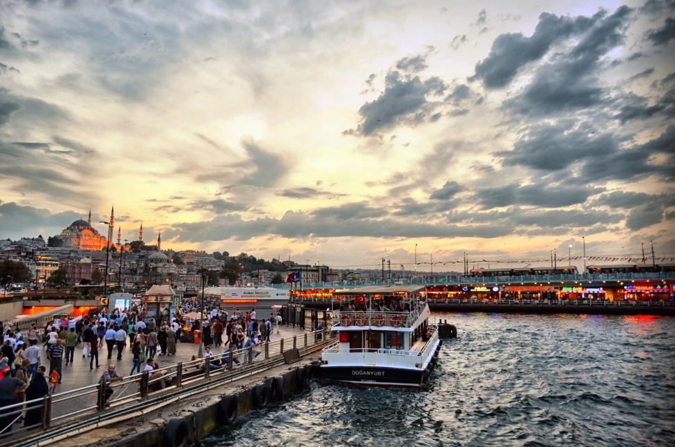 Free Image of Istanbul seascape  