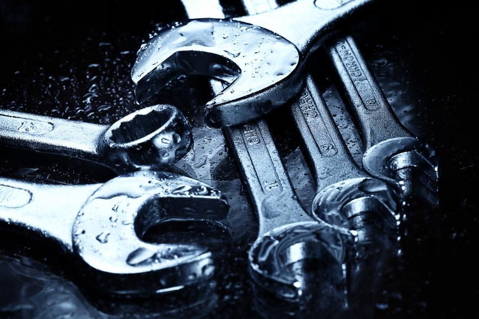 Free Image of Set of open ended wrenches, getting wet 