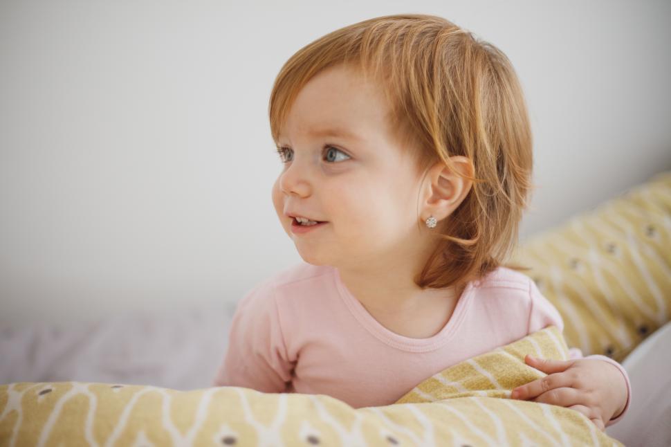 Free Image of Cute little baby girl 