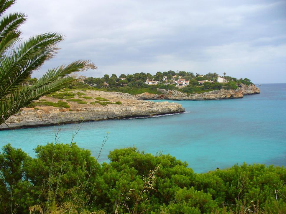 Free Image of Seaside Resort 