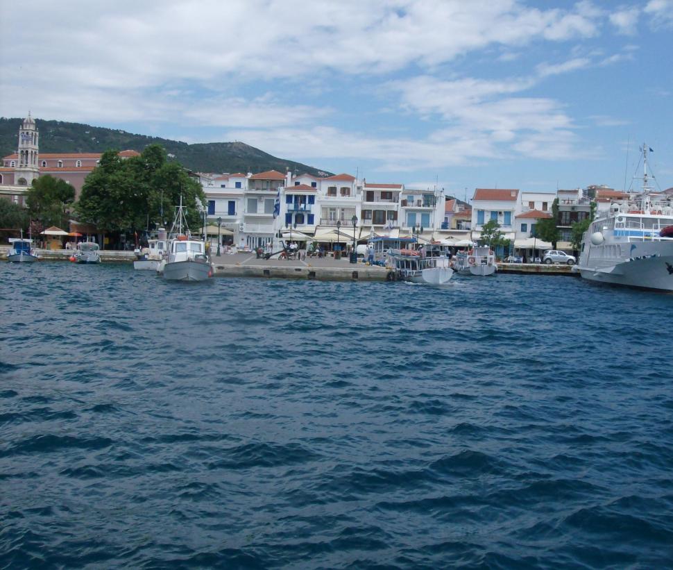 Free Image of Seaside Resort 