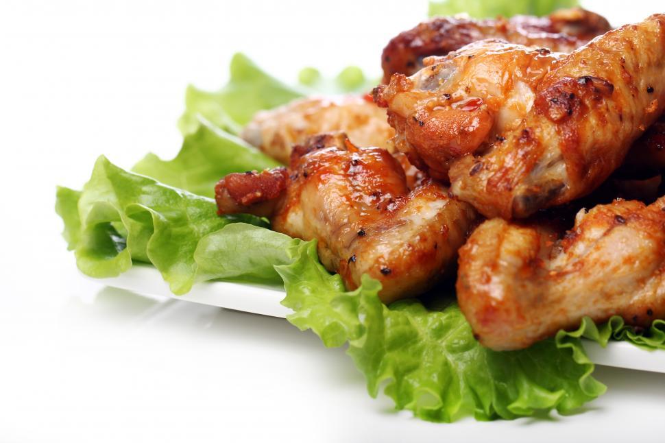 Free Image of Delicious fried chicken on the plate 