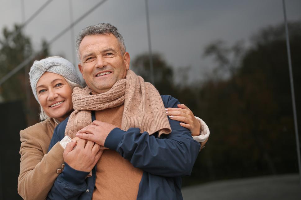 Free Image of Happy Couple - Looking at camera 