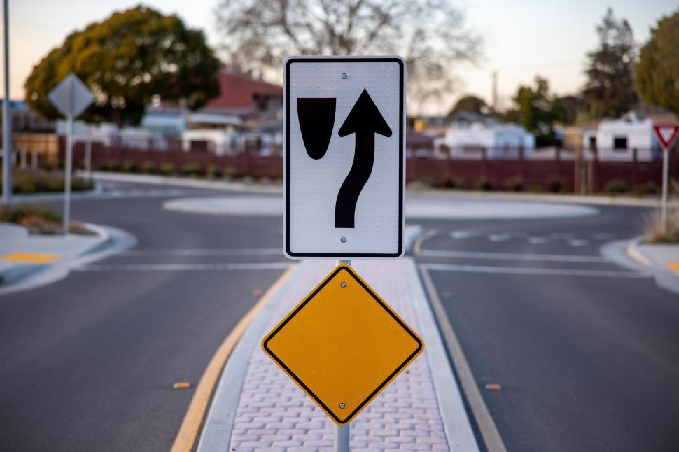 Free Image of Road sign - Traffic 
