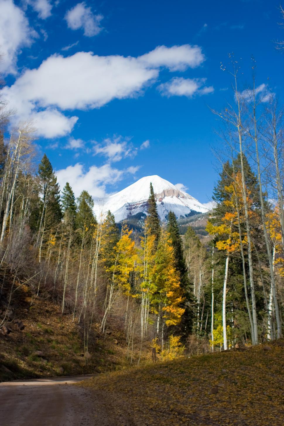 Free Image of Autumn mountains 