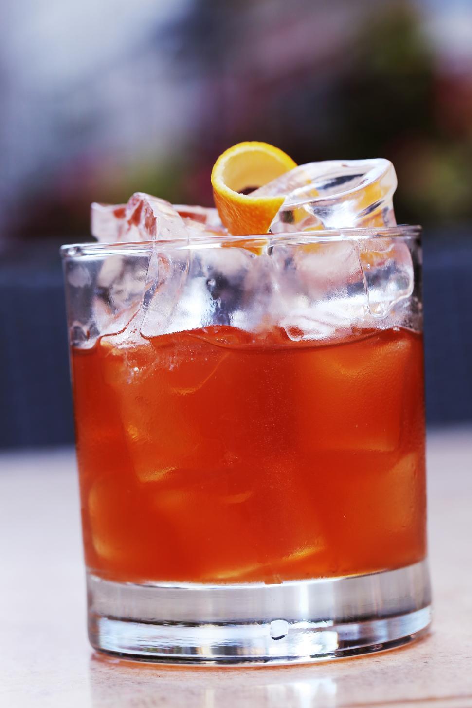 Free Image of Cocktail in rocks glass 